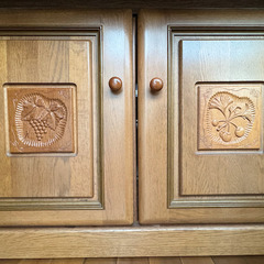 美品！　カントリー風・チロル風の豪華なテーブル6点セット　（ 値下げしました）