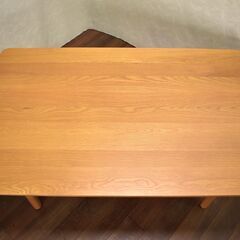 ≪yt1487ジ≫ アウトレット家具 ダイニングテーブル W140xD85 試作サンプル品 オーク無垢材？/ナチュラル/丸脚/北欧デザイン/シンプル 60503-01