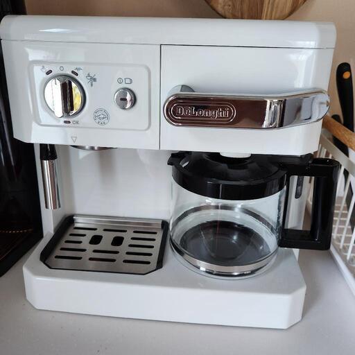 美品　デロンギ　Delongi コーヒーメーカー　エスプレッソマシン