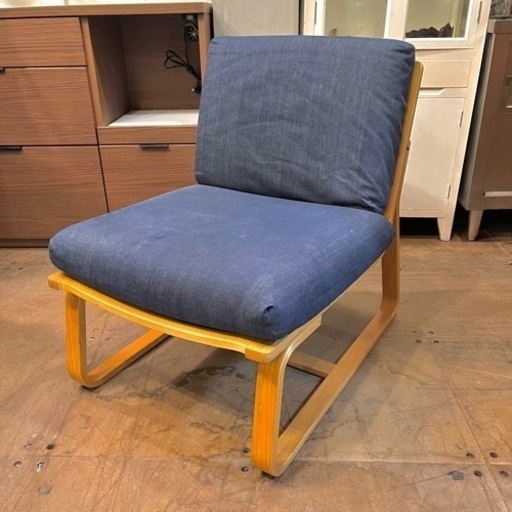 【武蔵小山店】 無印　無印良品　MUJI  リビングでもダイニングでもつかえるソファチェア　ソファ　リビングでも　ダイニングでも　デニム　チェア　椅子　イス　Ｂ