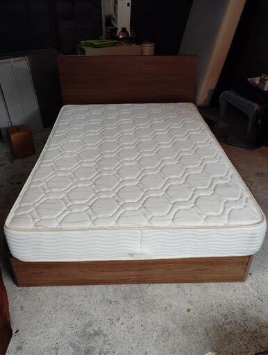 家具 ベッド　シモンズ　ダブルベッド
