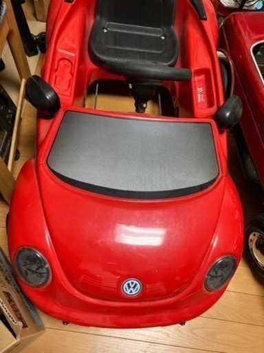 ペダルカー　車 おもちゃ　フォルクスワーゲン　ビートル