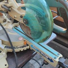 マキタのスライドマルノコです