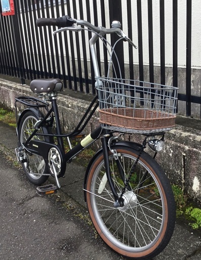 ＜美品車＞プロギア・スキット・お洒落な小径20インチ自転車・LEDオートライト・シマノ外装6段変速・鍵付き・清掃済み 美品車＞プロギア・スキット・お洒落な小径20インチ自転車・LEDオート