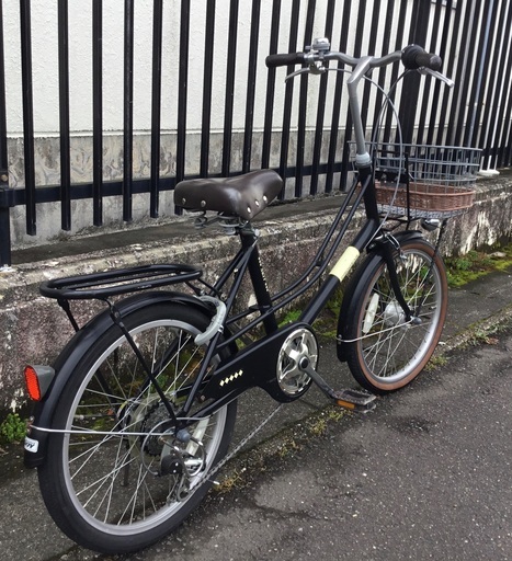 美品車＞プロギア・スキット・お洒落な小径20インチ自転車・LEDオート