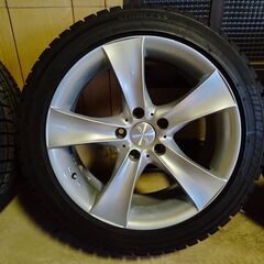 【値下げ】スタッドレス付きホイール4本セット　245／45／18（BMW　528i　F10　DBA-FR30　2011年式に使用）