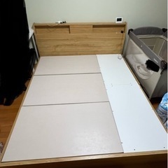 ベッドフレーム　クイーン　ニトリ