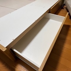 ベッドフレーム　クイーン　ニトリ