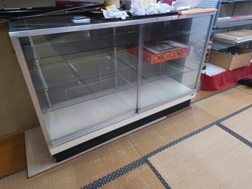 アルミ　宝石箱　ジュエリー　ガラスケース　家具 収納家具