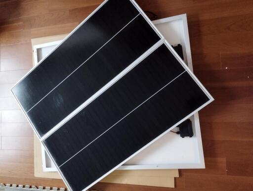 【取引決定しました】太陽光パネル　100w×4枚