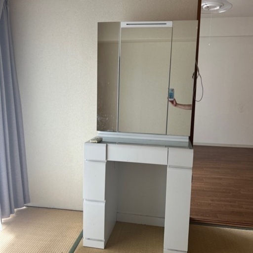 ドレッサー