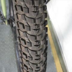 D631　★限定特価★ 中古自転車 【　27インチ　カーキ　6段　LEDオートライト 】