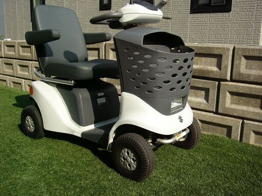 最終処分価格！スズキセニアカーET4D　電動4輪車　　免許不要・税金なし・歩道走行