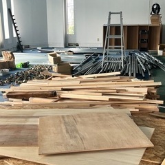 鉄屑、鉄パイプ、木材（足場・DIY）