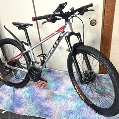 GIANT.TARON MTB27.5インチSHIMANO 24段変速、前後油圧式ディスクブレーキ
