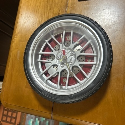 車のタイヤ時計