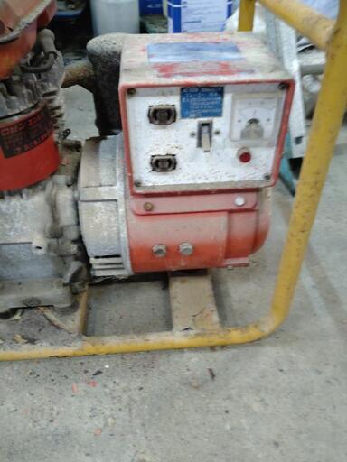発電機