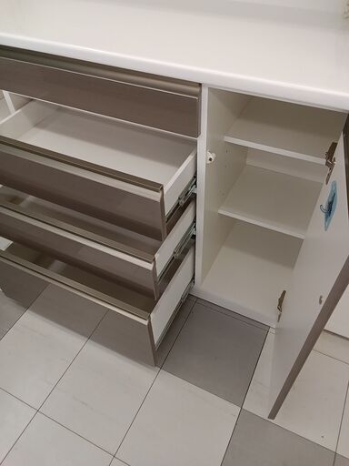 セール中 ☆ジモティ割あり☆松田家具 レンジボード ホワイト 