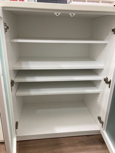 ニトリ キッチンカウンター（ガラス扉）のご紹介