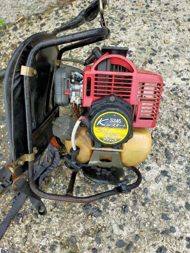 背負い式刈払機 動作品