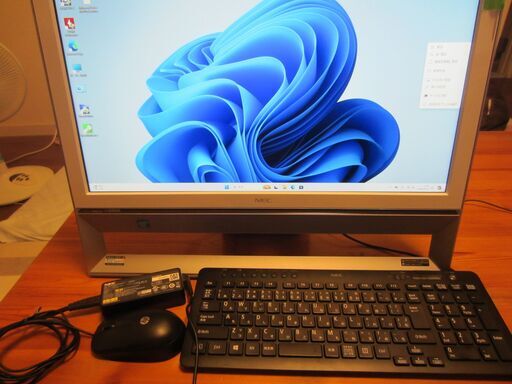 21.5型FHD液晶搭載一体型PC　NEC VAVIE Direct DA(S) を売ります。