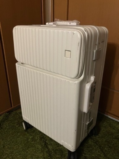 キャリーケース　Mサイズ　頻度少なめ