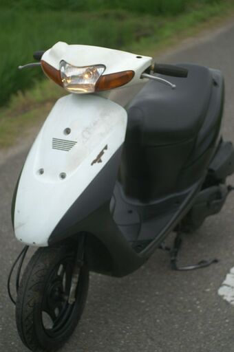 乗車帰宅可 38000円 スズキ スクーター 格安配送 オートバイ タイヤ新 メット付 社外マフラー付 高馬力2スト 整備済