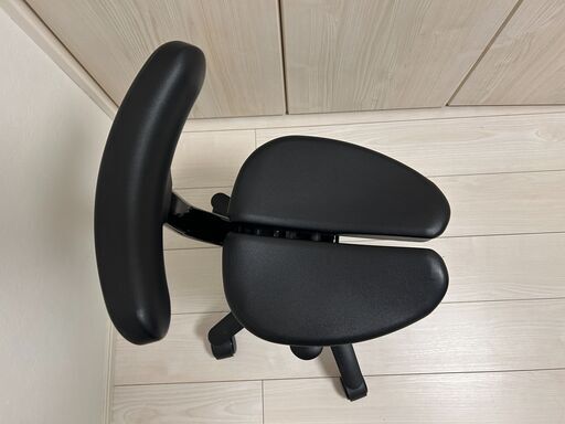 美品　アーユルチェア オクトパス ブラック　ayurchair キャスター　腰痛 オクトパス ( high range ) | 腰痛対策・姿勢改善椅子、学習椅子（イス