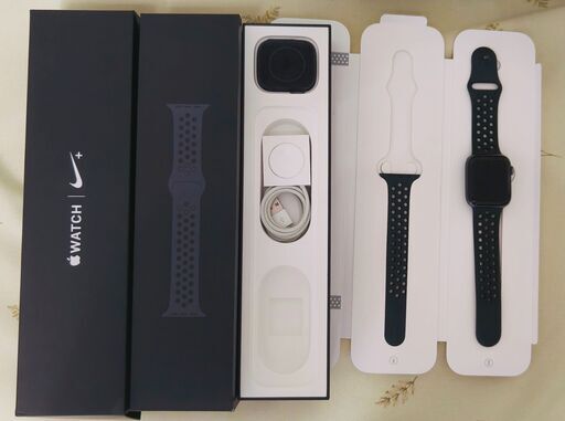 Apple Watch series4 Nikeモデル 44mm