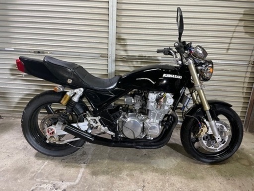 ゼファー400 カスタム　タイヤ新品