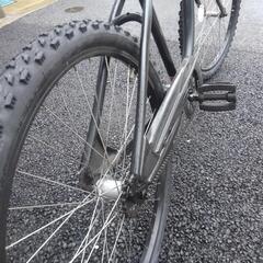 中古自転車３１４５　前後タイヤ新品！　シュイン　ビーチクルーザー　２６インチ　ギヤなし　ワイヤー錠　ライトは付属していません