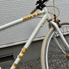 LIG MOVE ホワイト クロスバイク（700x28C・7段変速）