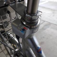 【完売御礼】【大人用】整備済 ブリヂストン 26型内装3段ギア 頑丈!! 超美品!!タフループ 中古自転車 通勤通学向け 銀色 <自転車のオオムラ 静岡店>