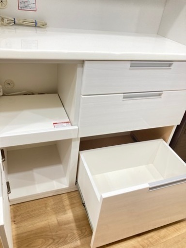 トレファク高槻店】取りに来れる方限定！ニトリの三枚扉レンジボードのご紹介です！ - 食器棚、キッチン収納