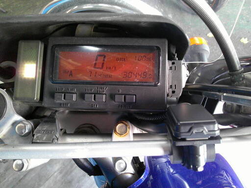 SUZUKI ジェベル250XC 青 エンジン始動確認 自賠責保険加入で乗れます 半額配送キャンペーン 現状渡し諸経費￥0- 横浜 P-Yard SUZUKI ジェベル250XC 青 エンジン始動確認 自賠責保険加入で乗れます