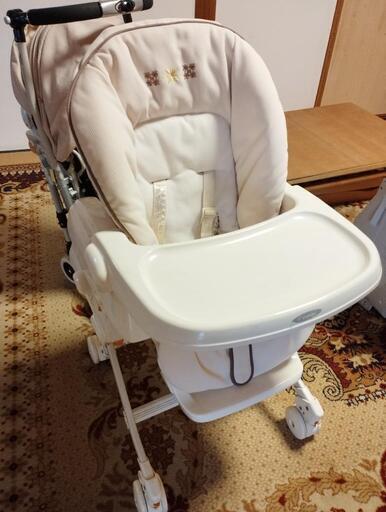 チャイルドシート　ベビーカー　食事チェア　ベッド　出産時　乳幼児　セット