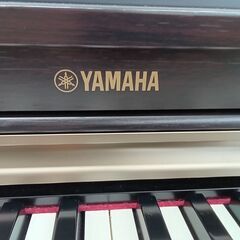 ★ジモティ割あり★ YAMADA 電子ピアノ  22年製 動作確認／クリーニング済み TK2525 ☆ジモティ割あり☆ YAMADA 電子ピアノ 22年製 動作確認／クリーニング