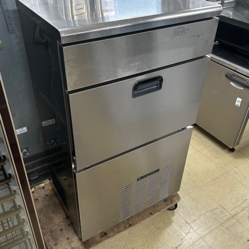 大和冷機 製氷機(キューブアイス) DRI-110LMV1◎110㎏タイプ◎三相200V