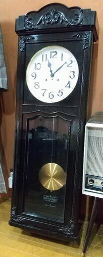 大きな柱時計