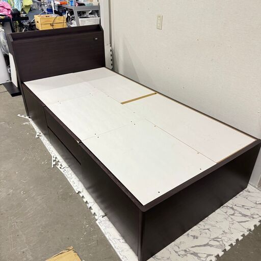 18720   引出し付 シングルベッドフレーム   ◆大阪市内・東大阪市他 6,000円以上ご購入で無料配達いたします！◆ ※京都・高槻・枚方方面◆神戸・西宮・尼崎方面◆生駒方面、大阪南部方面　それぞれ条件付き無料配送あり！
