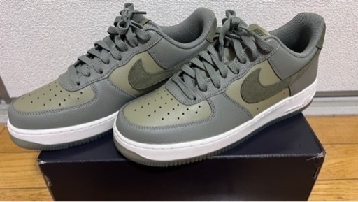 NIKE AIR FORCE 1 ’07 LV8 / ナイキ エア フォース　新品未使用品