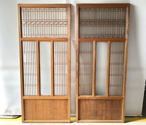 古い 木製ガラス戸 2枚セット A 組子 組木 組手 格子戸 引き戸 古建具 レトロ　/DJ-1246