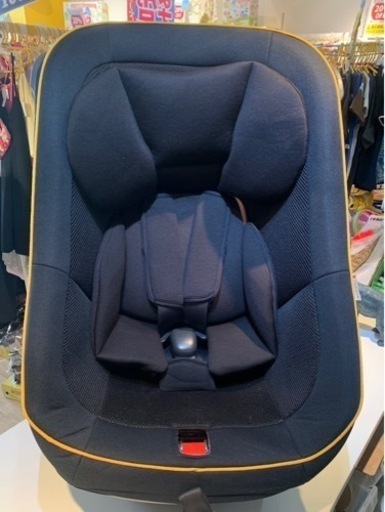 ■店頭引取限定■美品☆タカタ　新生児対応チャイルドシート　ビーンズ　黒♪