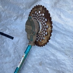 マキタ 充電式草刈機 MUR001G