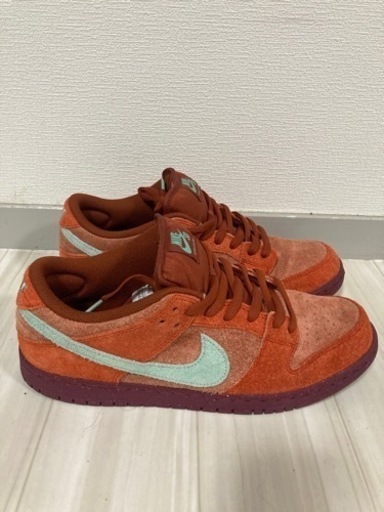 16日あたりで消す予定です、早い者勝ち NIKE DUNK LOW SB ミスティックレッド 28.5cm