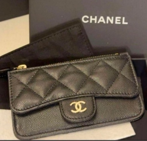 CHANEL クラシックジップカードケース