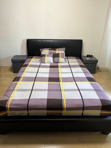 その他 Selling bed with Mattress