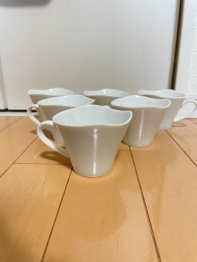 譲り先決まりました】ポーセラーツ コーヒーカップ シェル 小物入れ