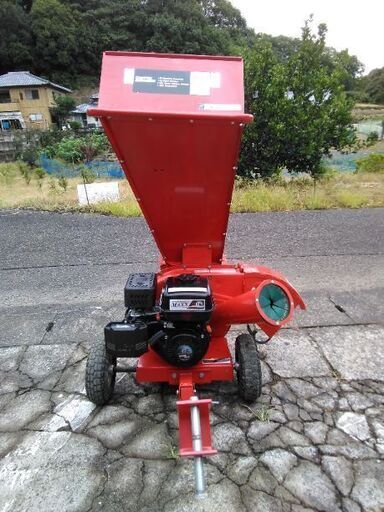 破砕機　エンジン式　実働　細い枝などを破砕します！！　片付けなどに！！