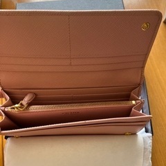 PRADA 長財布　ピンク　箱付き